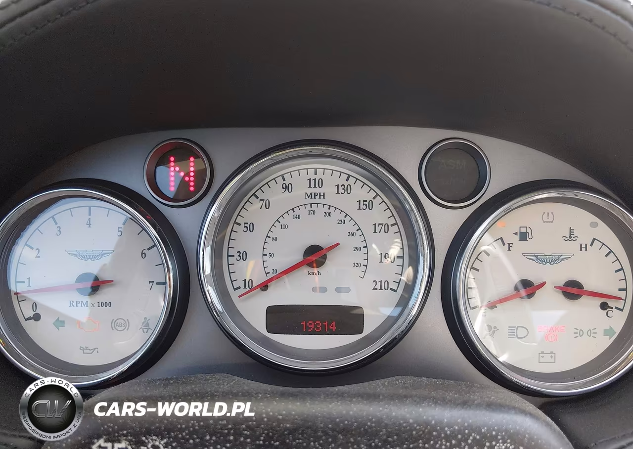2003 Aston Martin Vanquish V12 VIN:SCFAC233X3B500593 - 7