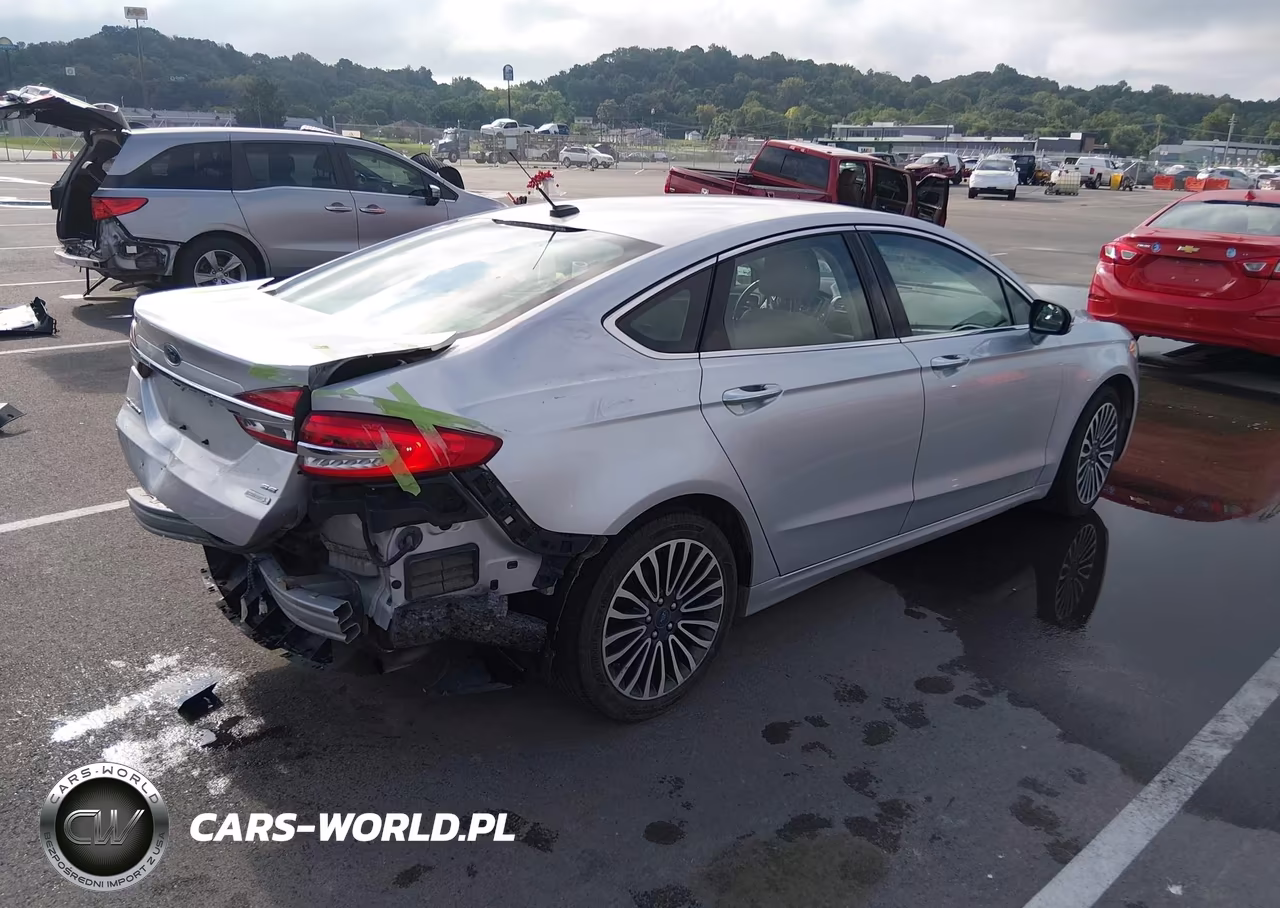 2018 Ford Fusion Se VIN:3FA6P0H91JR155981 - 4