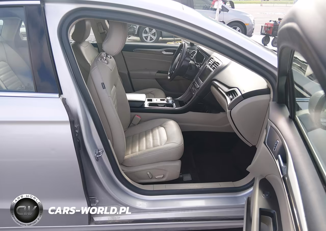 2018 Ford Fusion Se VIN:3FA6P0H91JR155981 - 5