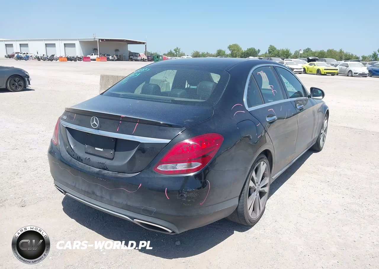 2018 Mercedes-Benz C 300 VIN:WDDWF4JB1JR321287 - 4
