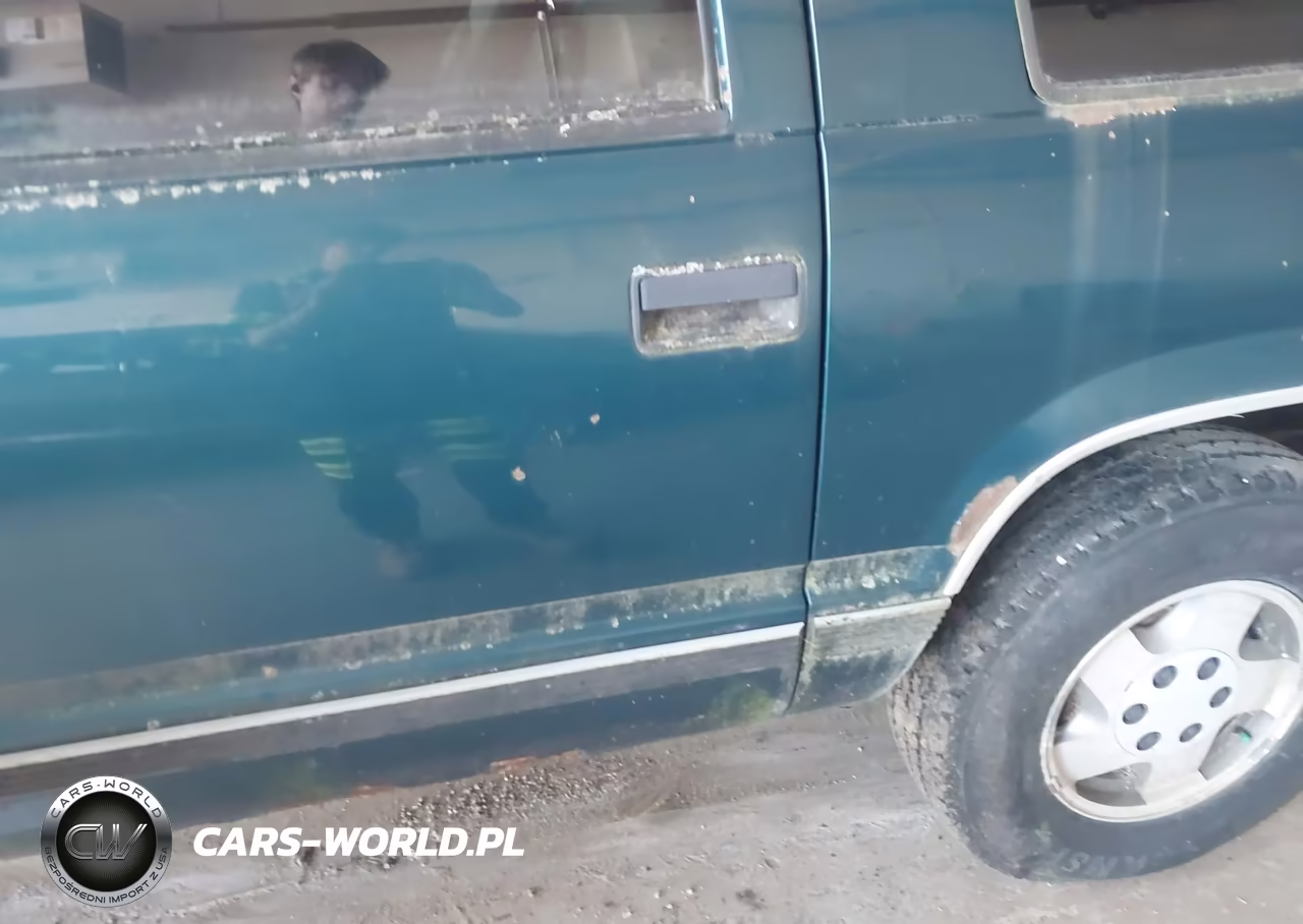1995 Chevrolet Suburban K1500 VIN:1GNFK16K7SJ377934 - 6