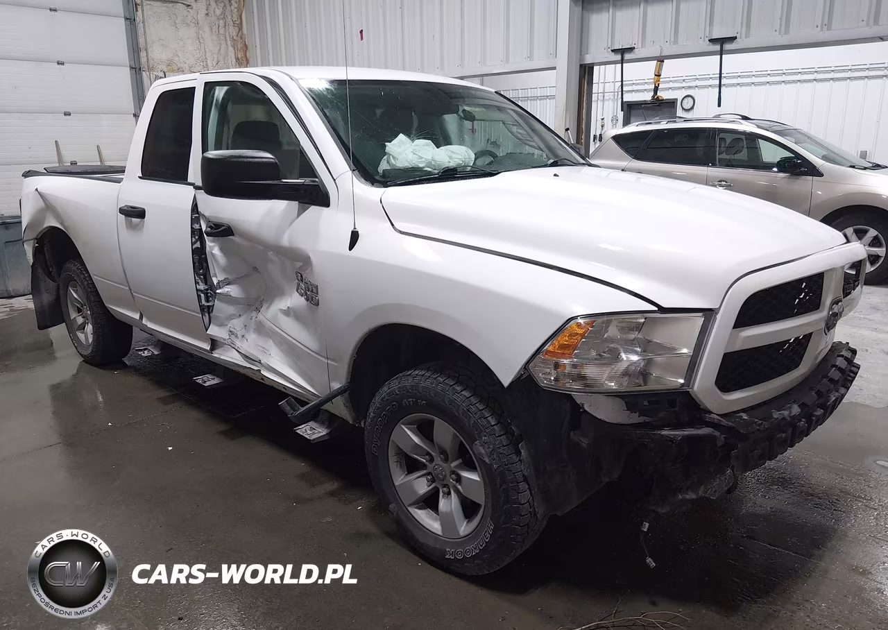 2017 Ram 1500 Express 4X4 6'4 Box – zdjęcie 1 z 18