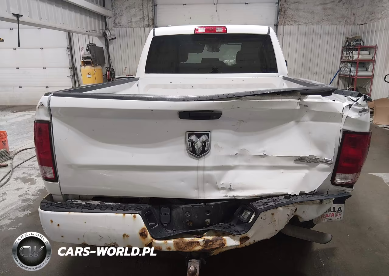 2017 Ram 1500 Express 4X4 6'4 Box VIN:1C6RR7FG0HS778011 - 17