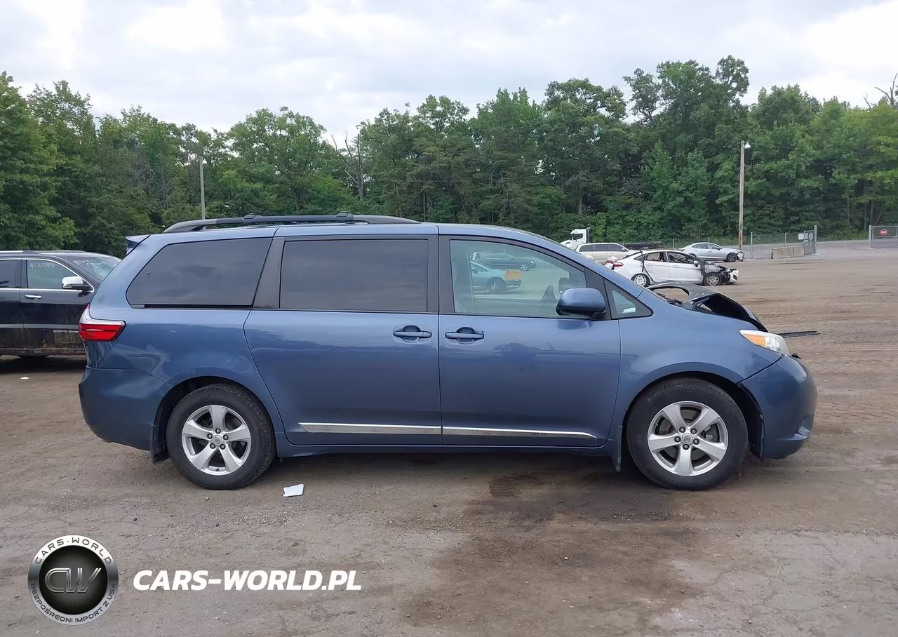 2016 Toyota Sienna Le 8 Passenger VIN:5TDKK3DC9GS722146 - 13