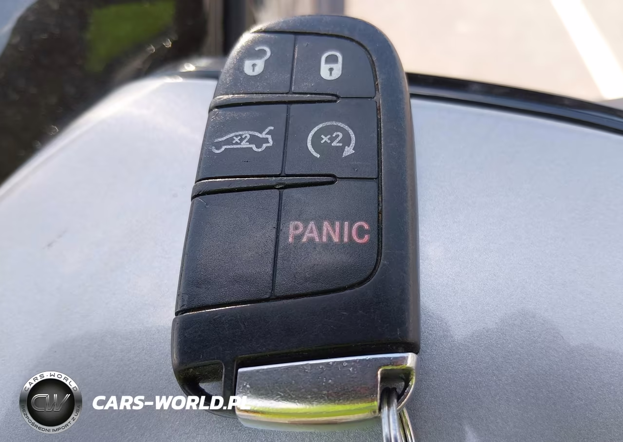 2015 Chrysler 200 C VIN:1C3CCCEG2FN553616 - 11