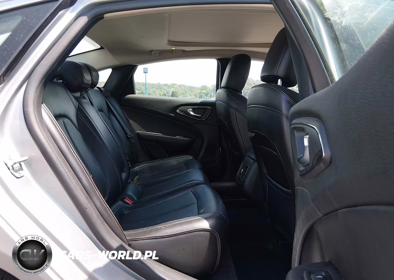 2015 Chrysler 200 C VIN:1C3CCCEG2FN553616 - 8