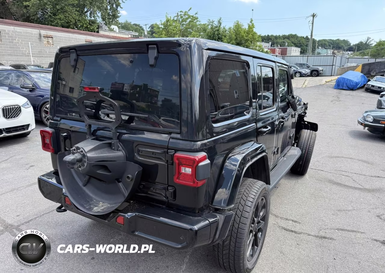 2022 Jeep Wrangler Unlimited High Altitude 4X4 VIN:1C4HJXEG3NW252067 - 4