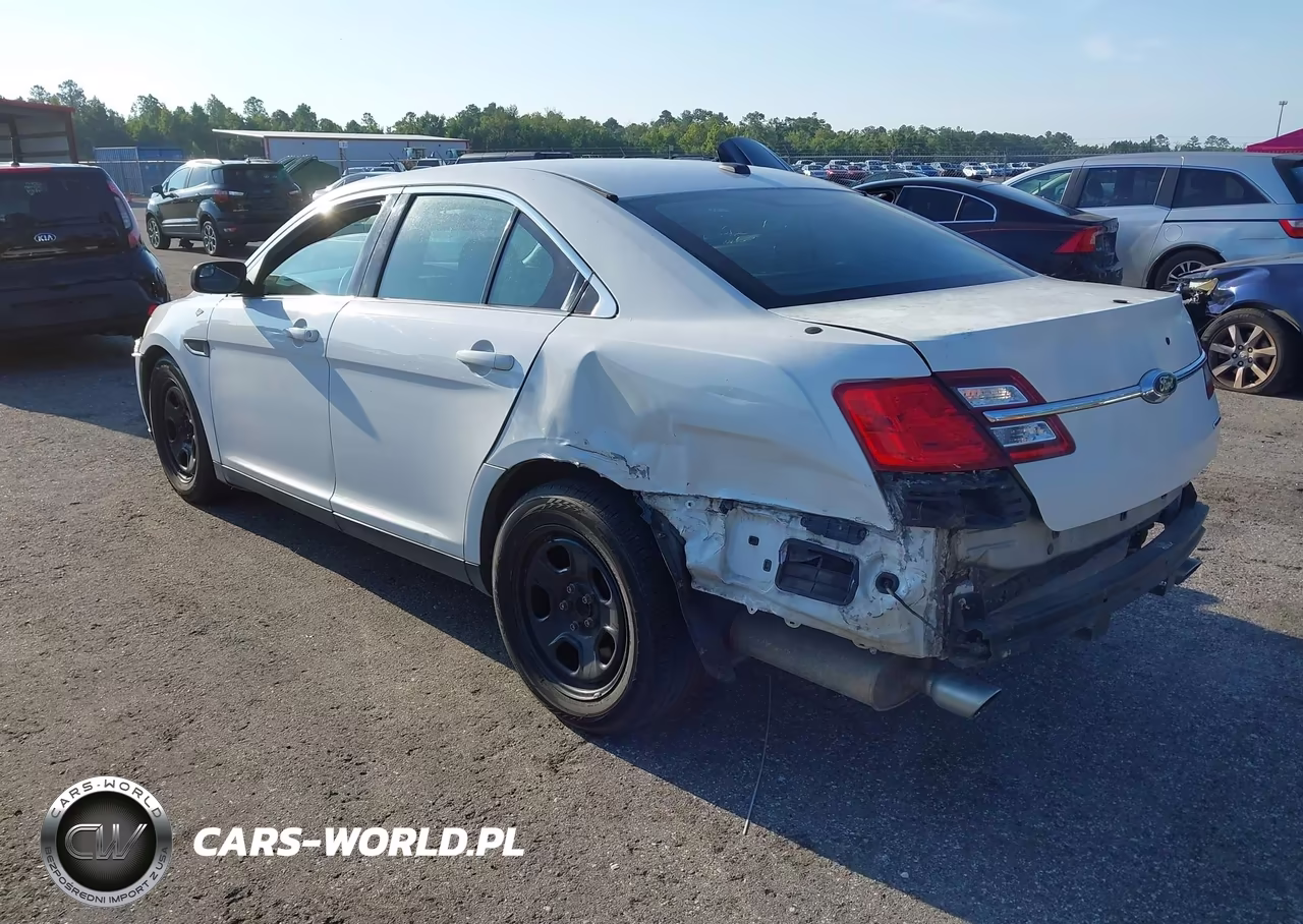 2015 Ford Police Interceptor VIN:1FAHP2L86FG116546 - 3