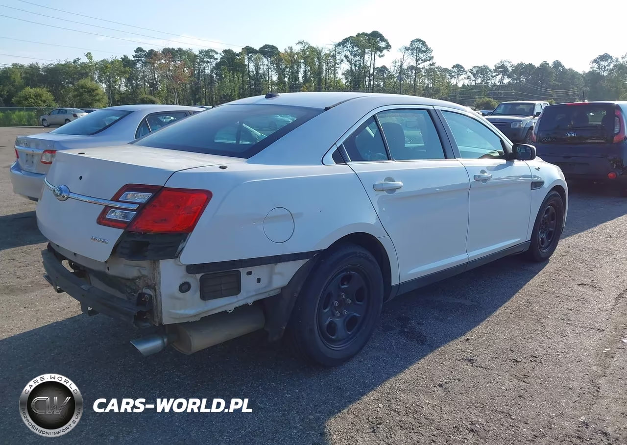 2015 Ford Police Interceptor VIN:1FAHP2L86FG116546 - 4