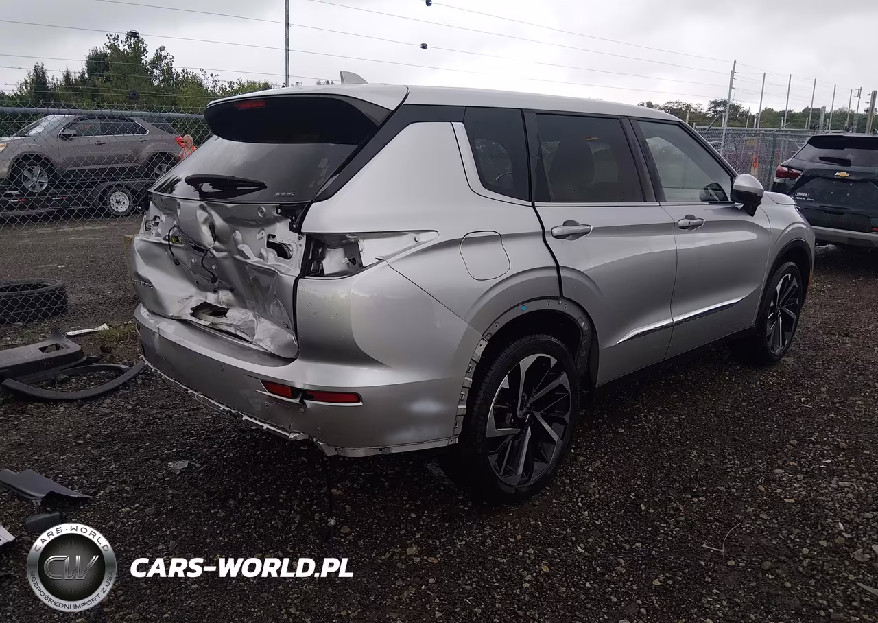 2022 Mitsubishi Outlander Black Edition S-Awc-Se 2.5 S-Awc-Se Launch Edition S-Awc VIN:JA4J4UA86NZ051522 - 4