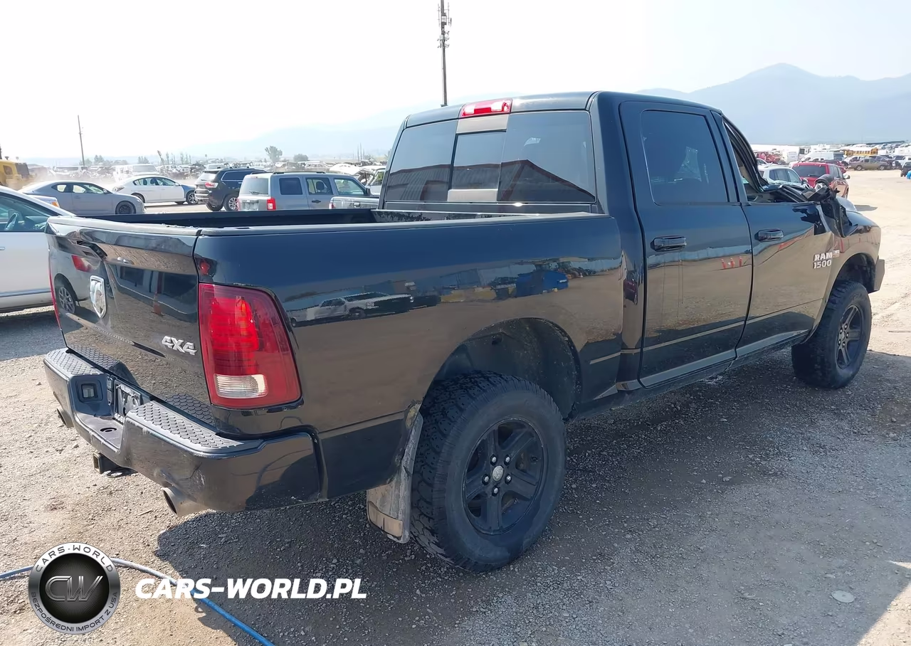 2015 Ram 1500 Sport VIN:1C6RR7MT3FS637382 - 4