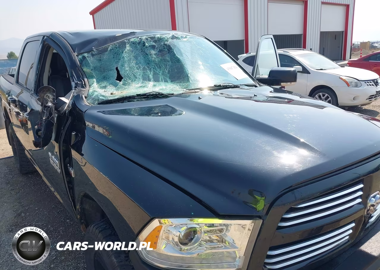 2015 Ram 1500 Sport VIN:1C6RR7MT3FS637382 - 6