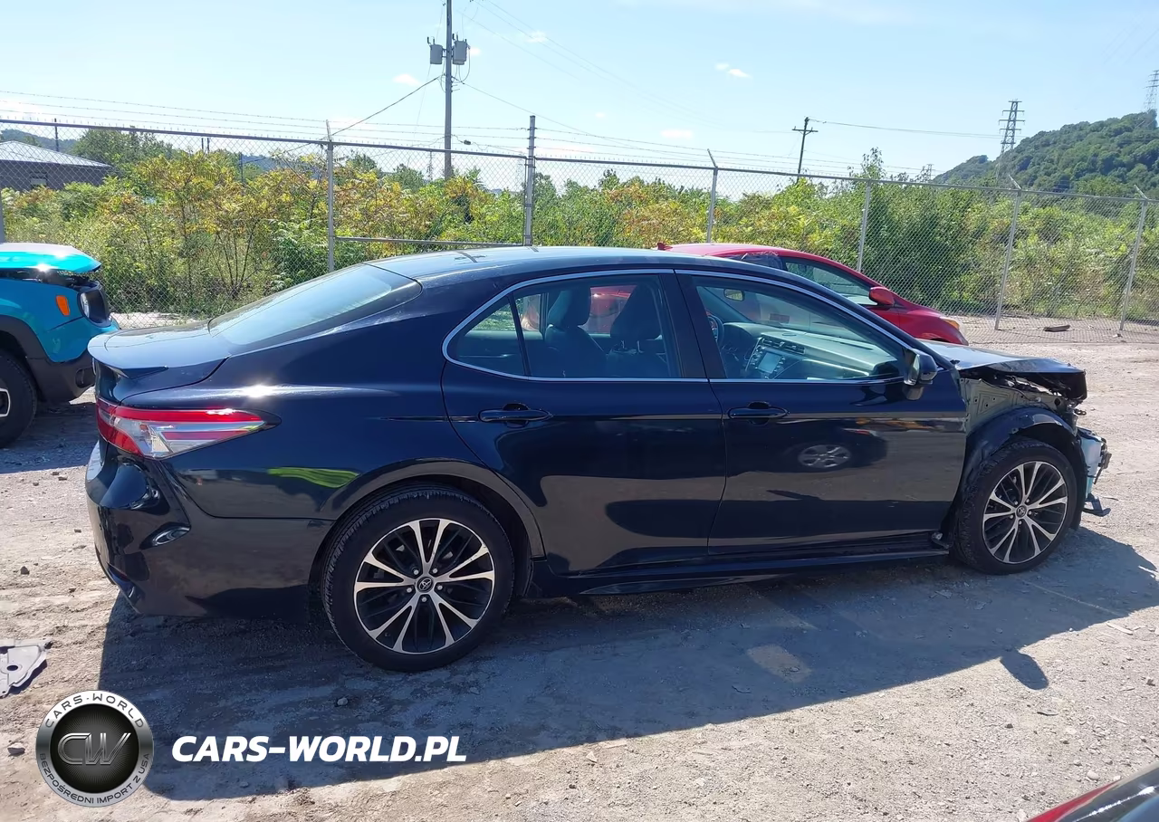 2018 Toyota Camry Se VIN:4T1B11HKXJU522884 - 14