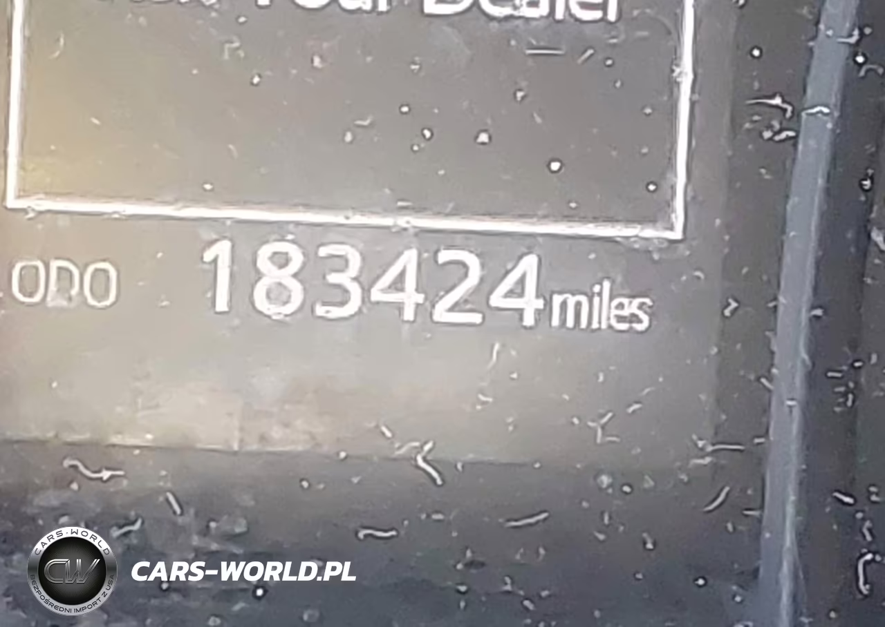 2018 Toyota Camry Se VIN:4T1B11HKXJU522884 - 16