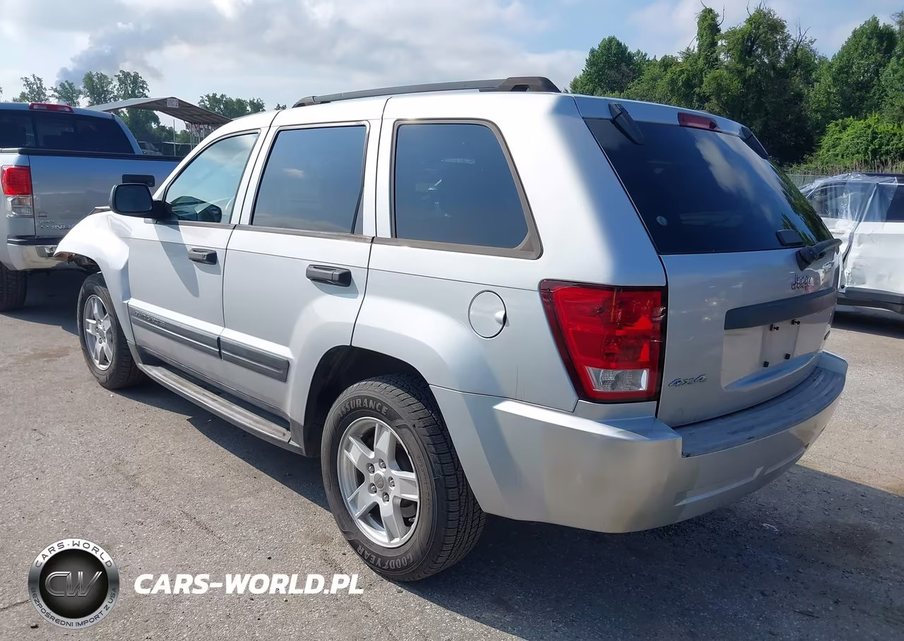 2005 Jeep Grand Cherokee Laredo-Columbia-Freedom VIN:1J4GR48KX5C551196 - 3