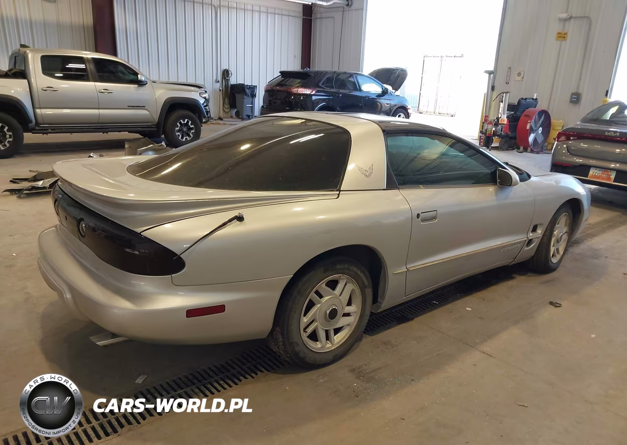 2000 Pontiac Firebird VIN:2G2FS22K2Y2125790 - 4