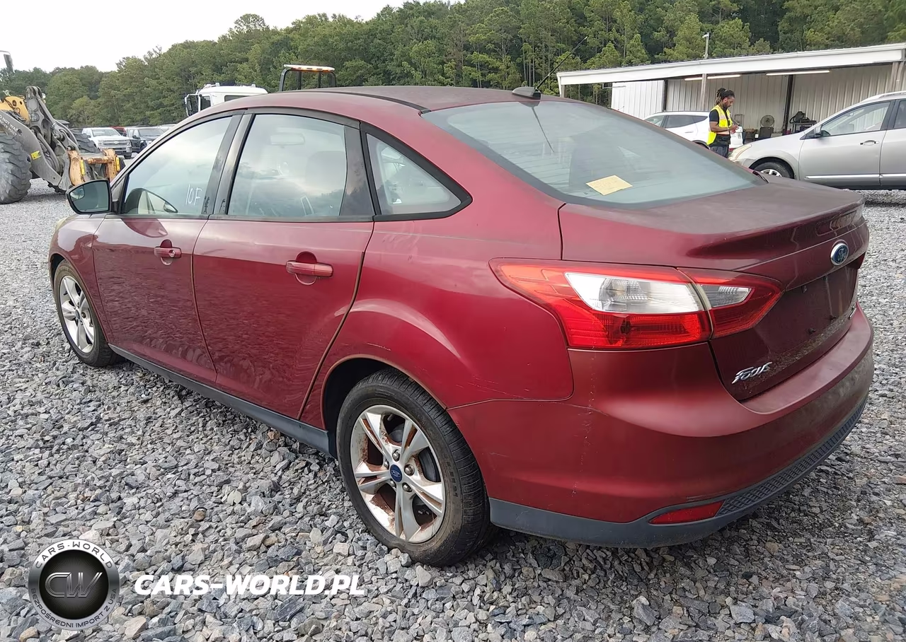 2014 Ford Focus Se VIN:1FADP3F28EL159853 - 3