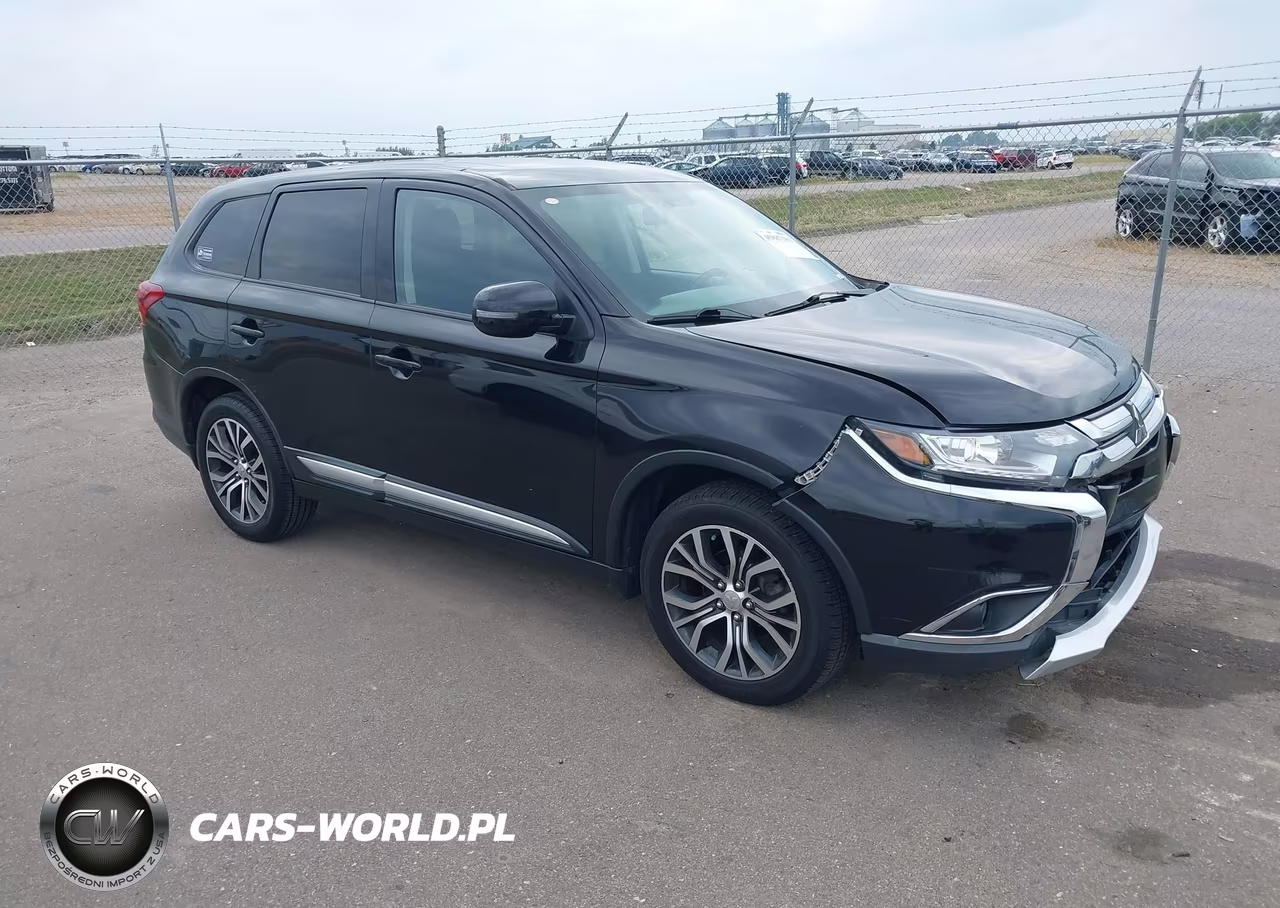 2017 Mitsubishi Outlander Se – zdjęcie 1 z 17