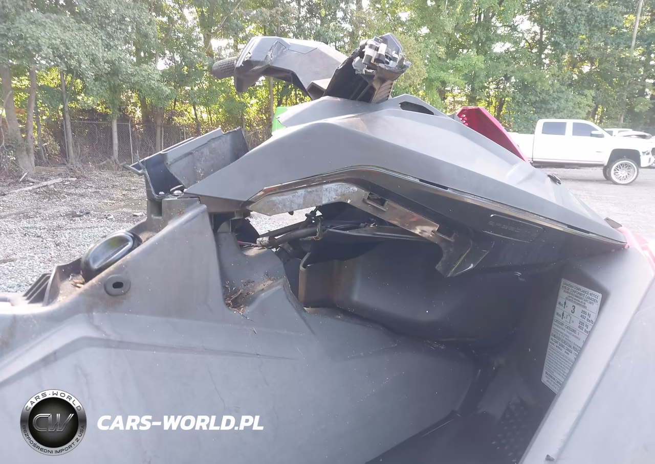 2015 Seadoo Spark VIN:YDV54549C515 - 14