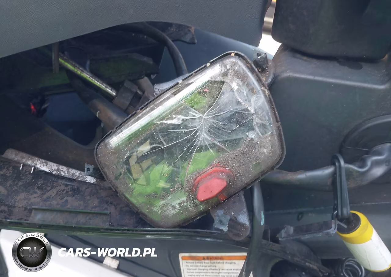 2015 Seadoo Spark VIN:YDV54549C515 - 7