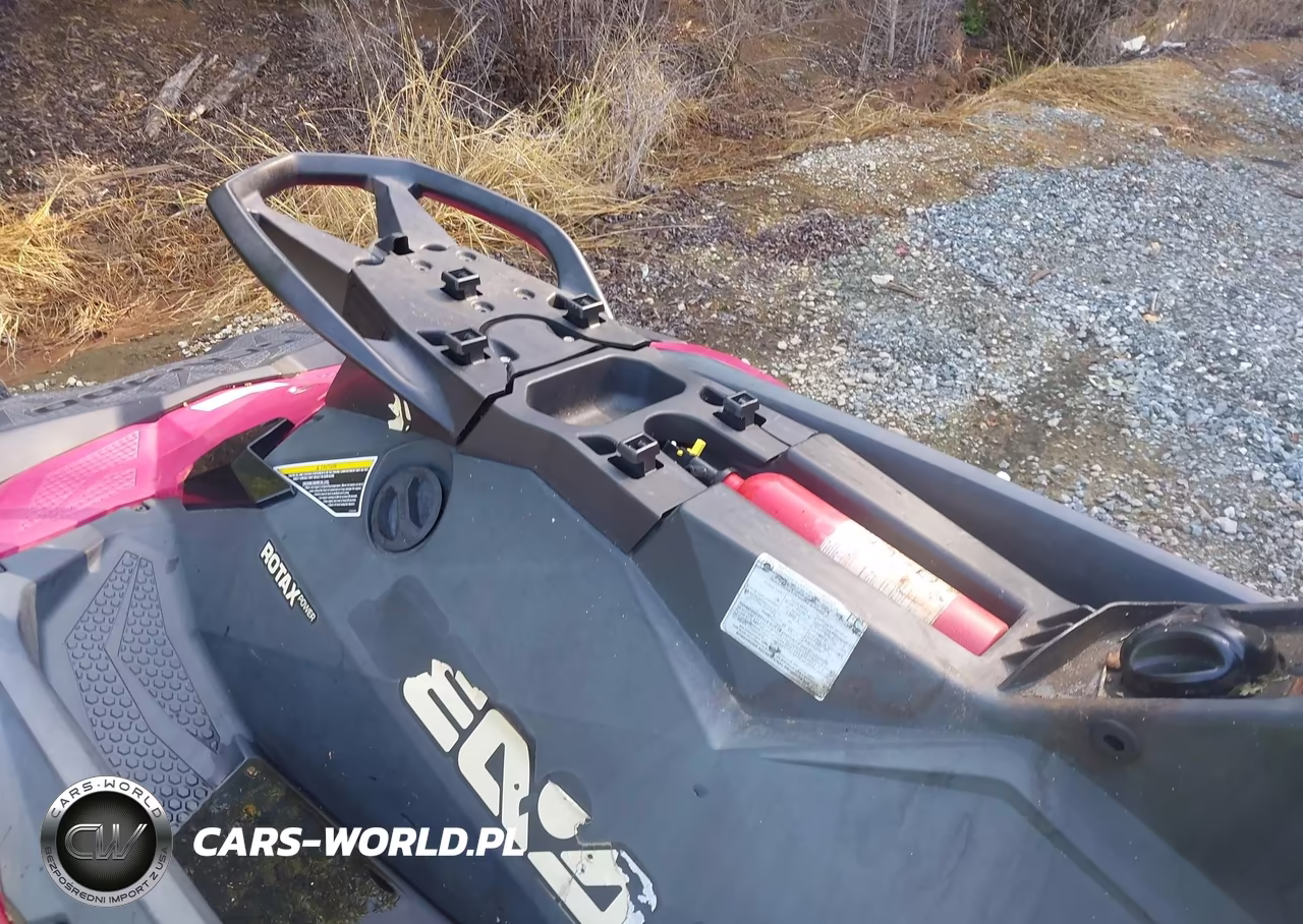 2015 Seadoo Spark VIN:YDV54549C515 - 8