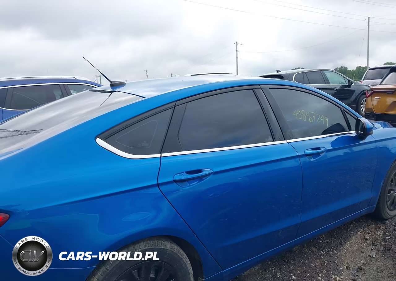 2019 Ford Fusion S VIN:3FA6P0G74KR130591 - 13