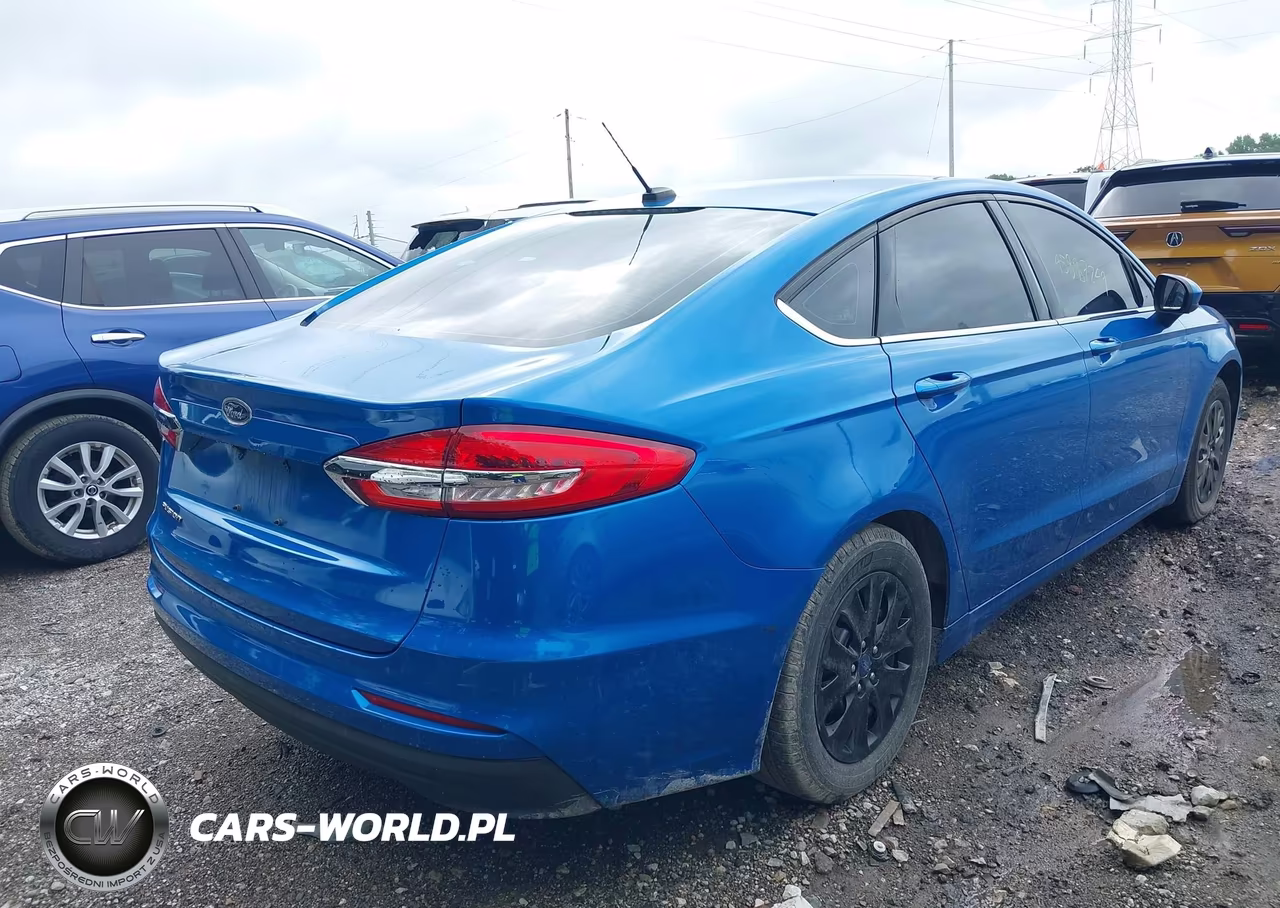 2019 Ford Fusion S VIN:3FA6P0G74KR130591 - 4