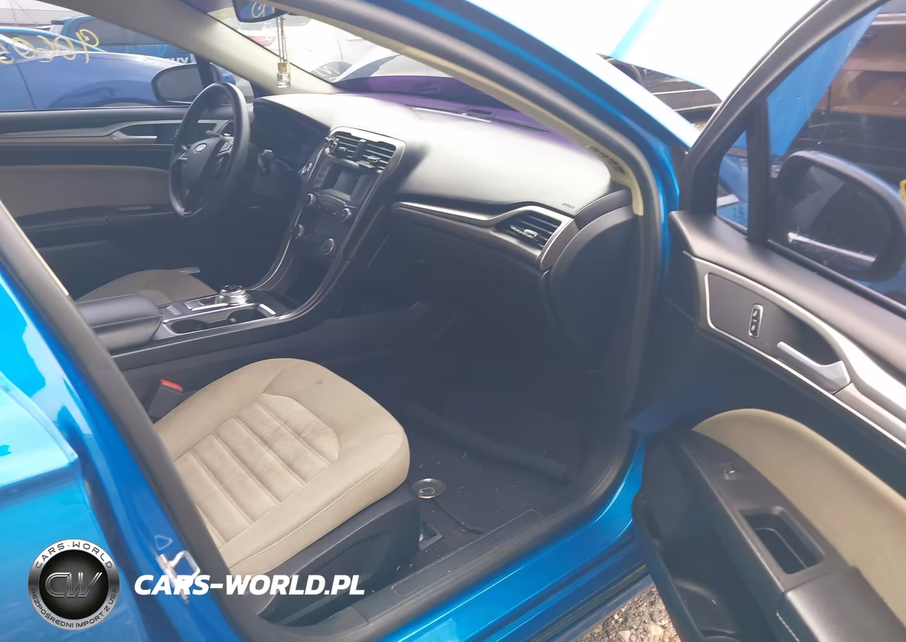 2019 Ford Fusion S VIN:3FA6P0G74KR130591 - 5