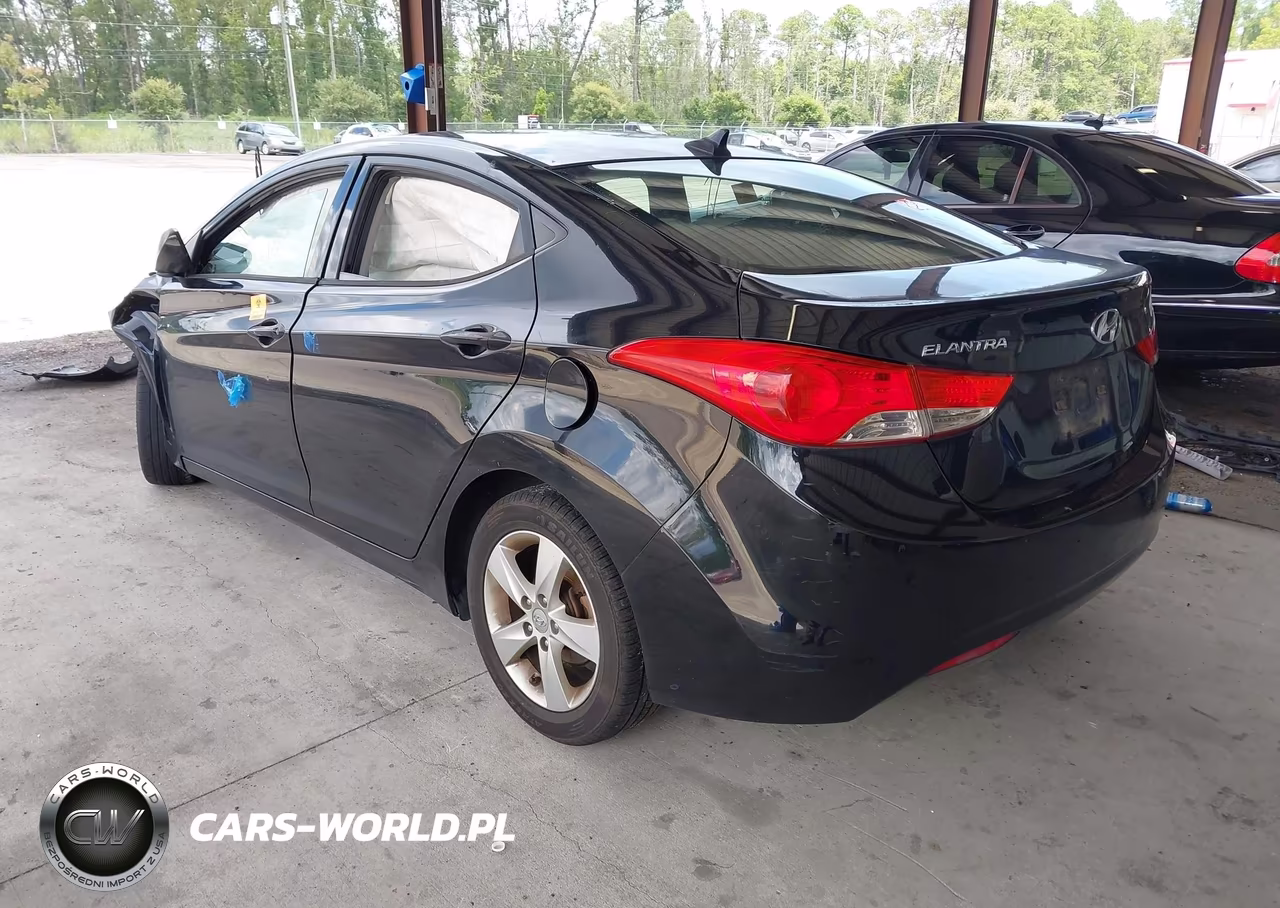 2013 Hyundai Elantra Gls VIN:5NPDH4AE3DH388782 - 3