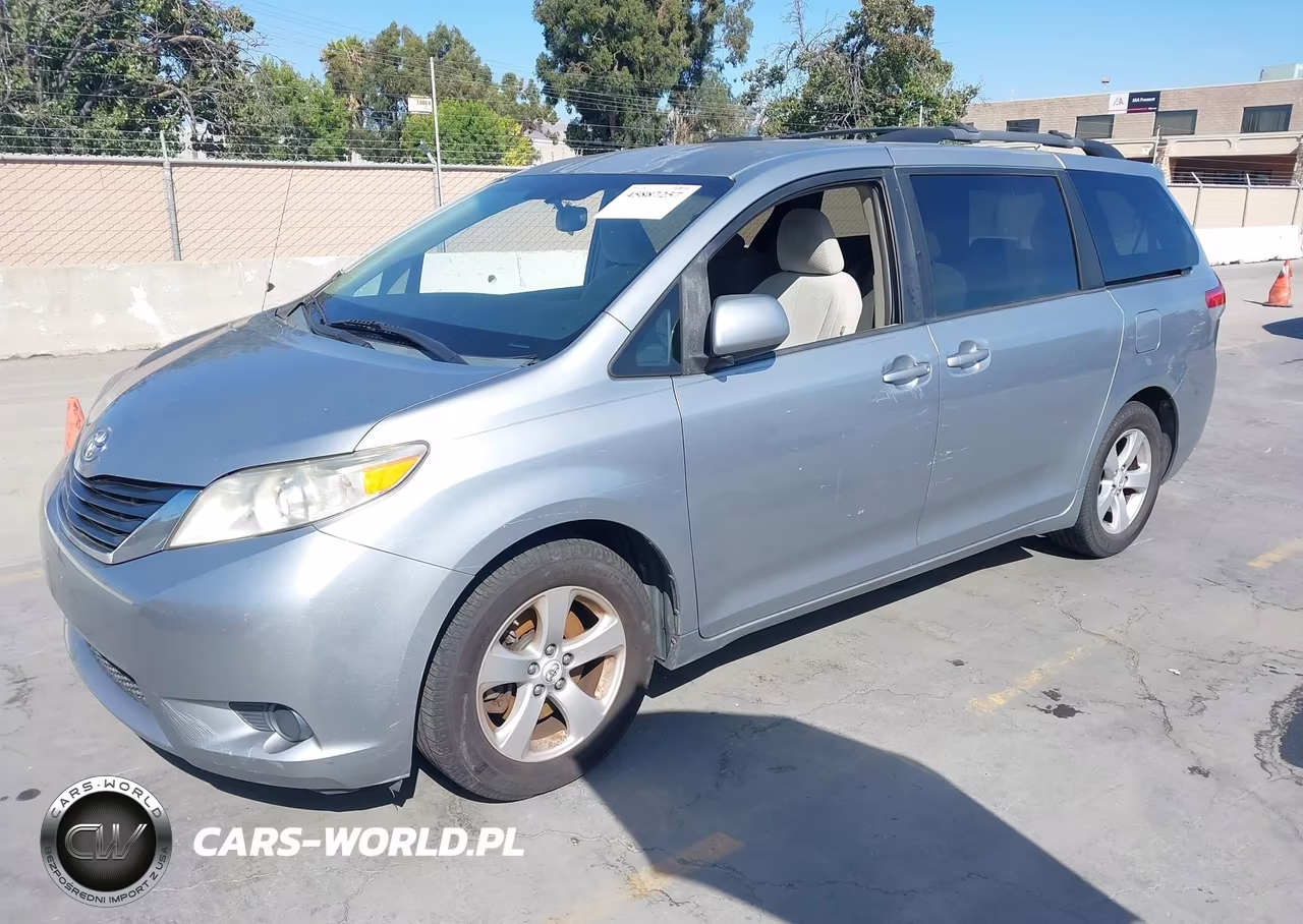 2011 Toyota Sienna Le V6 VIN:5TDKK3DC3BS073324 - 2