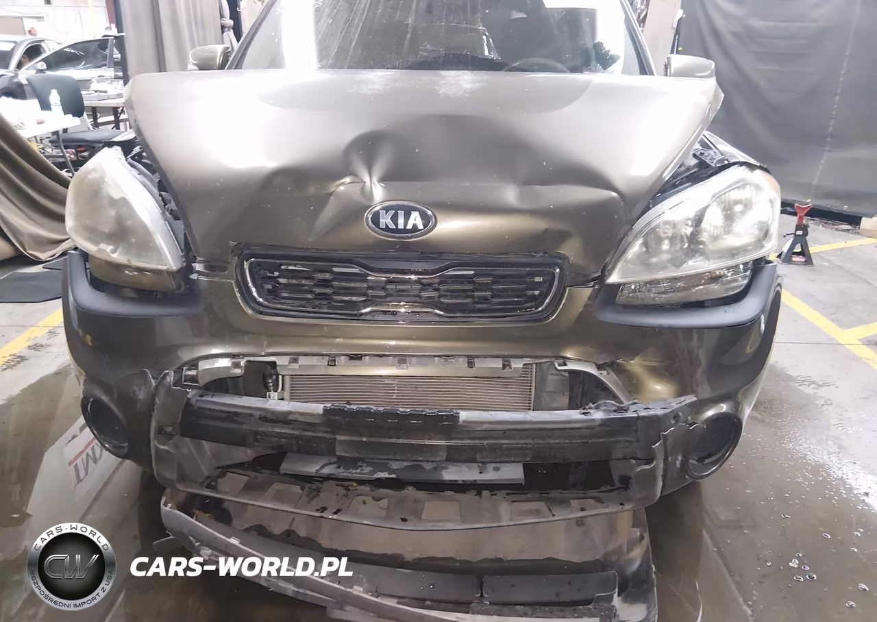 2013 Kia Soul + VIN:KNDJT2A61D7557443 - 6