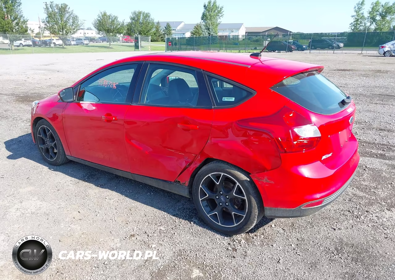 2014 Ford Focus Se VIN:1FADP3K2XEL320550 - 3
