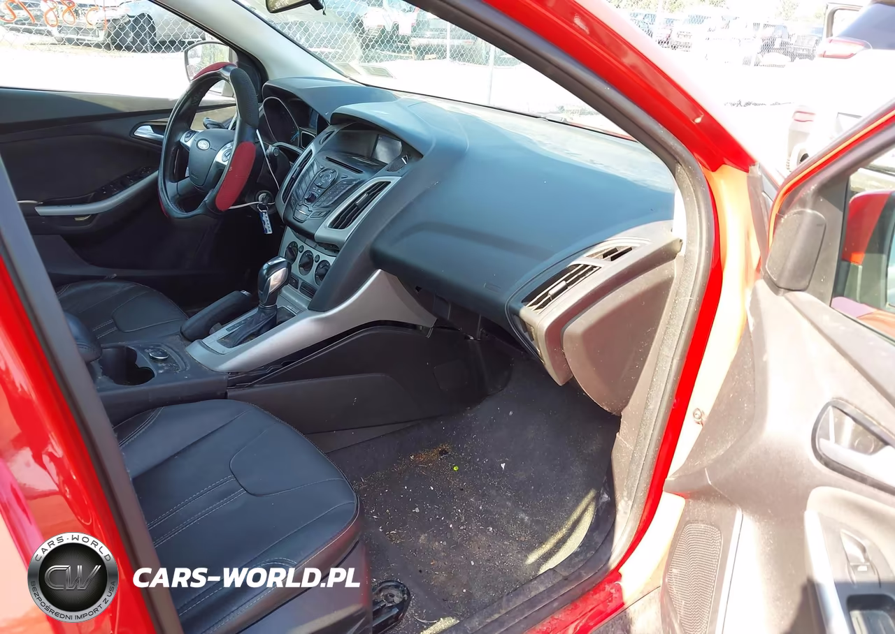 2014 Ford Focus Se VIN:1FADP3K2XEL320550 - 5