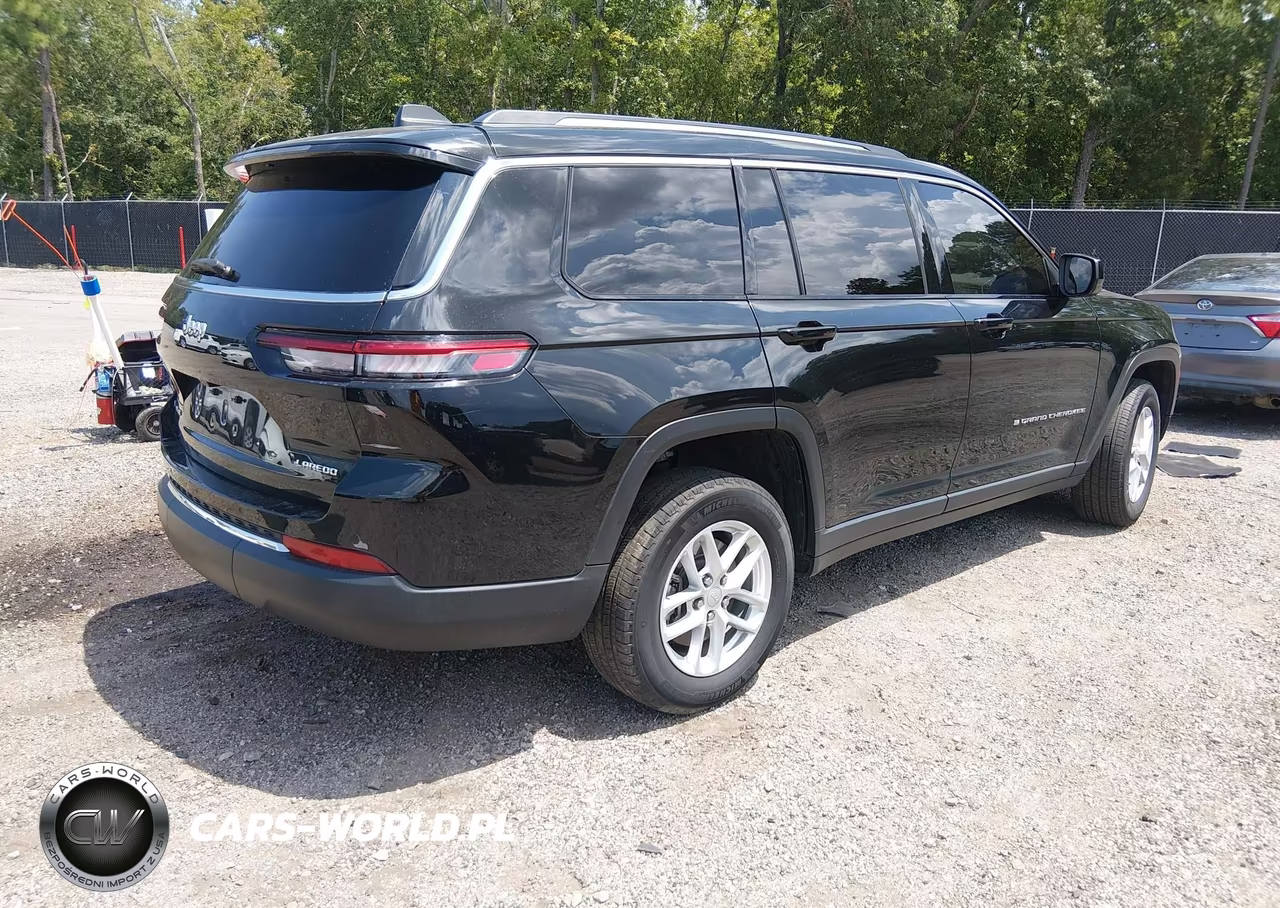 2023 Jeep Grand Cherokee L Laredo 4X4 VIN:1C4RJKAGXP8728495 - 4