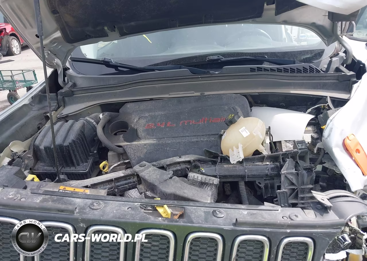 2016 Jeep Renegade Latitude VIN:ZACCJBBT7GPD70556 - 10