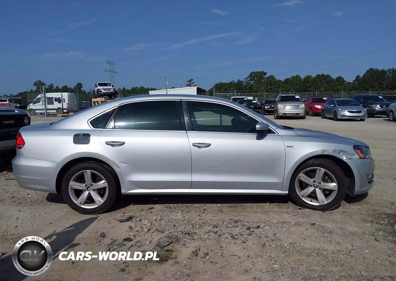 2015 Volkswagen Passat 1.8T Limited Edition VIN:1VWAS7A34FC111428 - 13