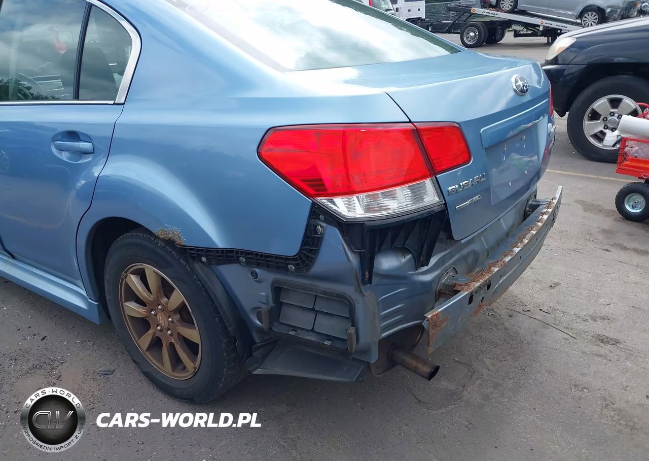 2010 Subaru Legacy 2.5I VIN:4S3BMBA68A3229943 - 6