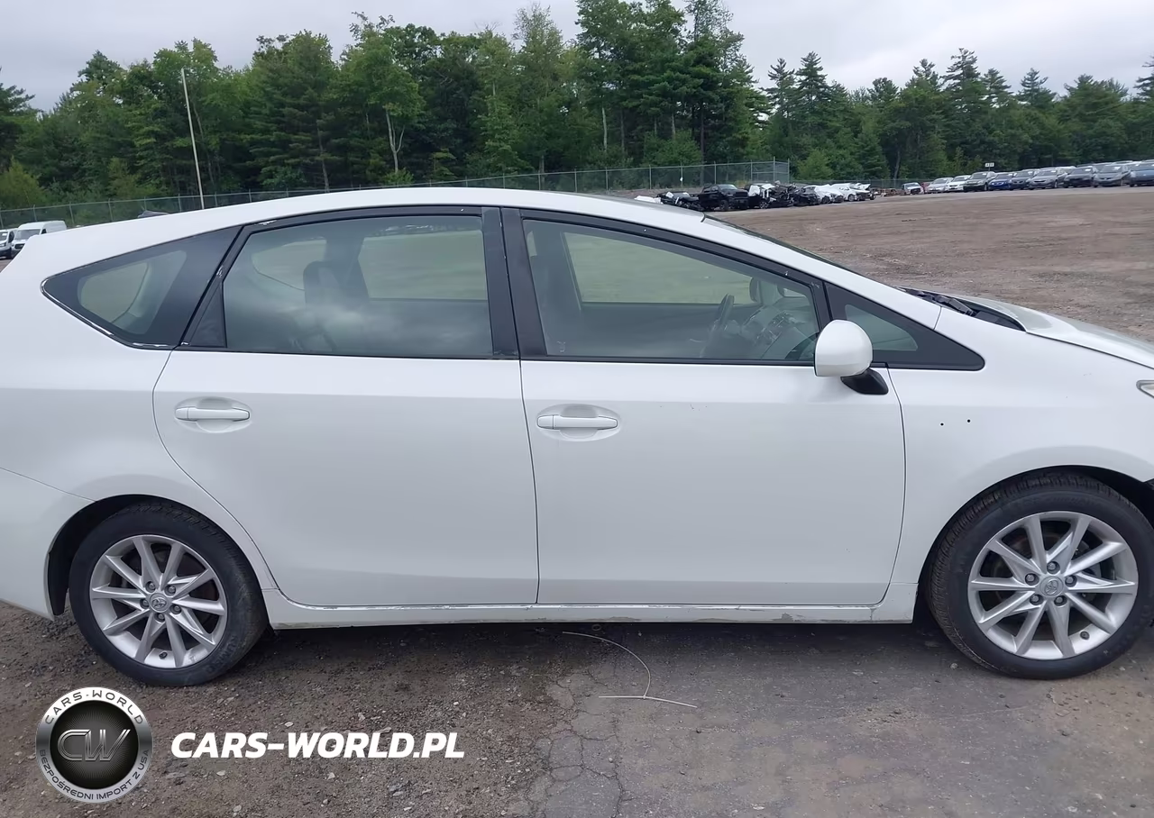 2014 Toyota Prius V Five VIN:JTDZN3EU9E3322955 - 14