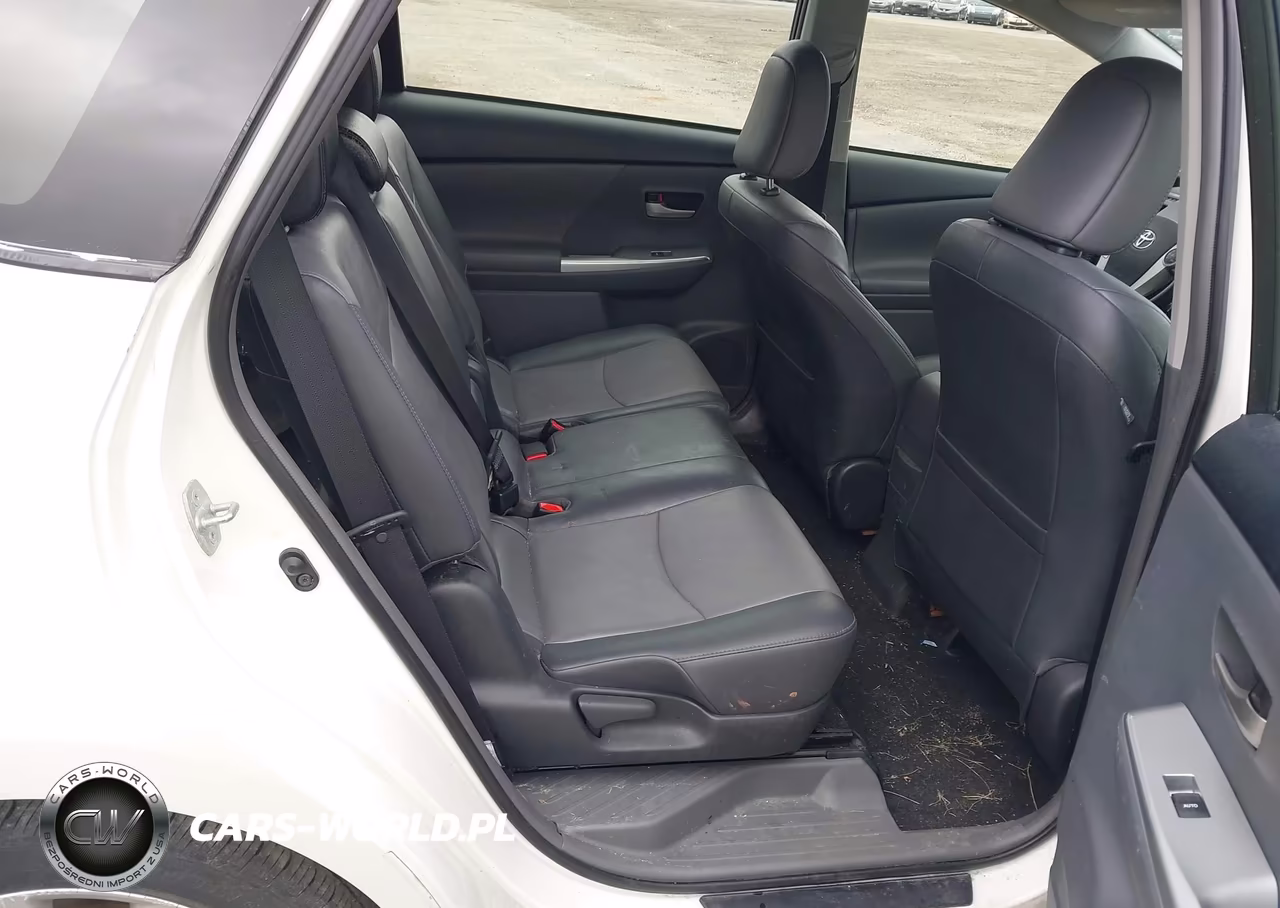 2014 Toyota Prius V Five VIN:JTDZN3EU9E3322955 - 8