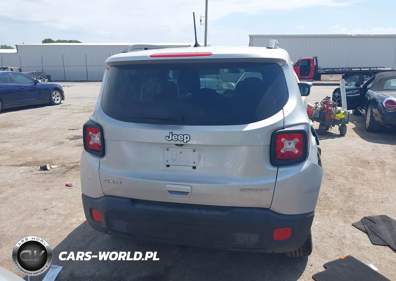 2018 Jeep Renegade Sport 4X4 VIN:ZACCJBAB8JPJ31935 - 16
