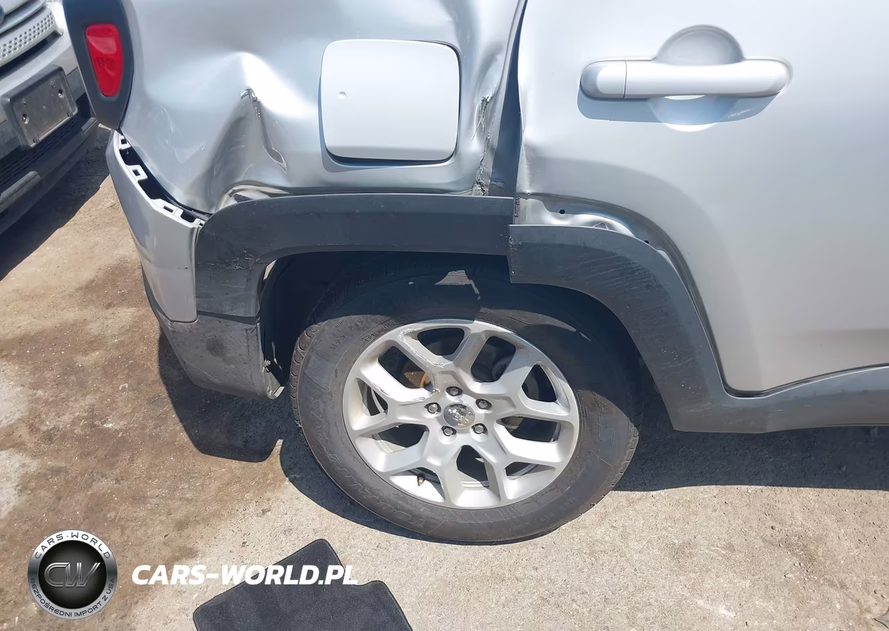 2018 Jeep Renegade Sport 4X4 VIN:ZACCJBAB8JPJ31935 - 6