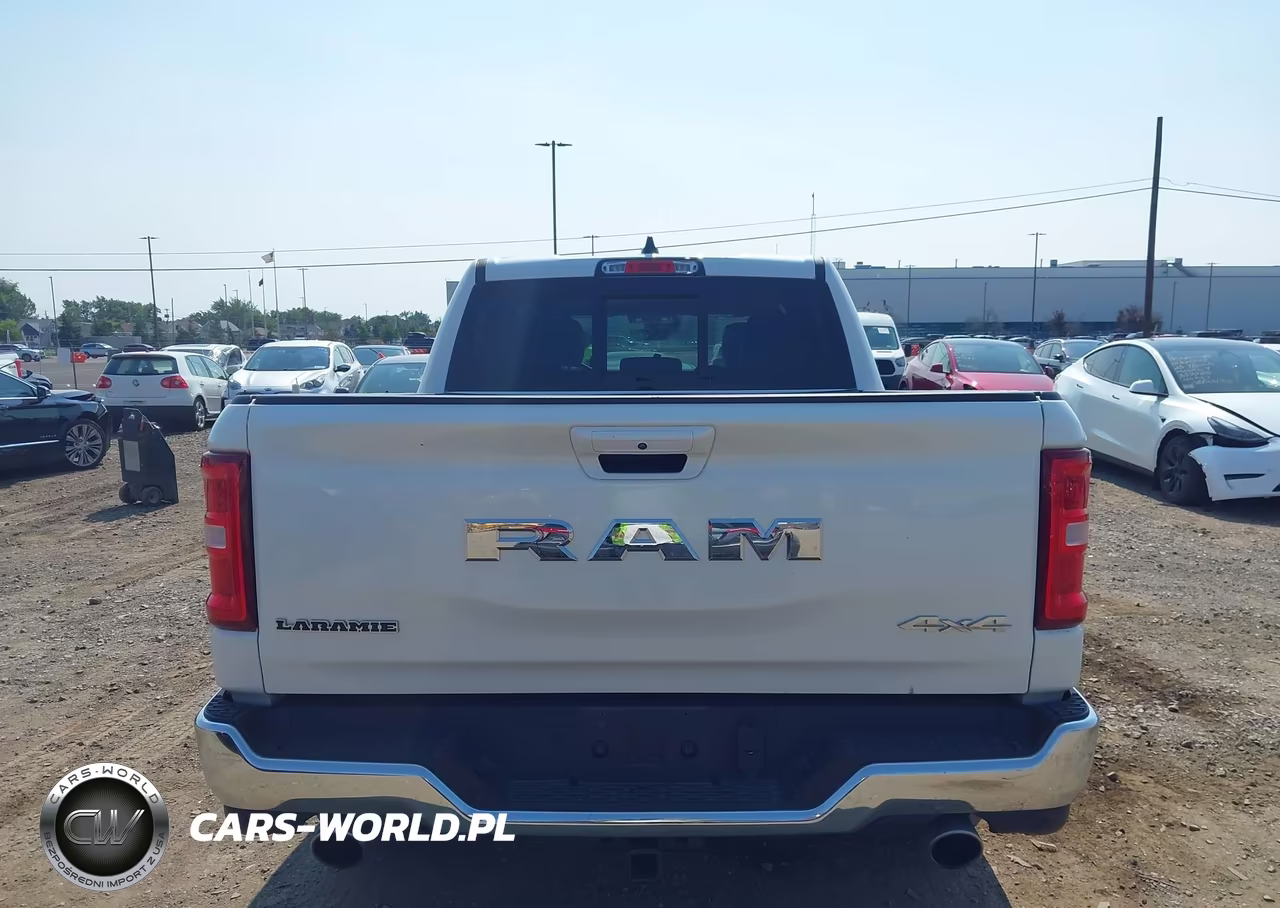 2026 Ram 1500 Laramie 4X4 5'7 Box VIN:1C6SRFJP6TN307233 - 16