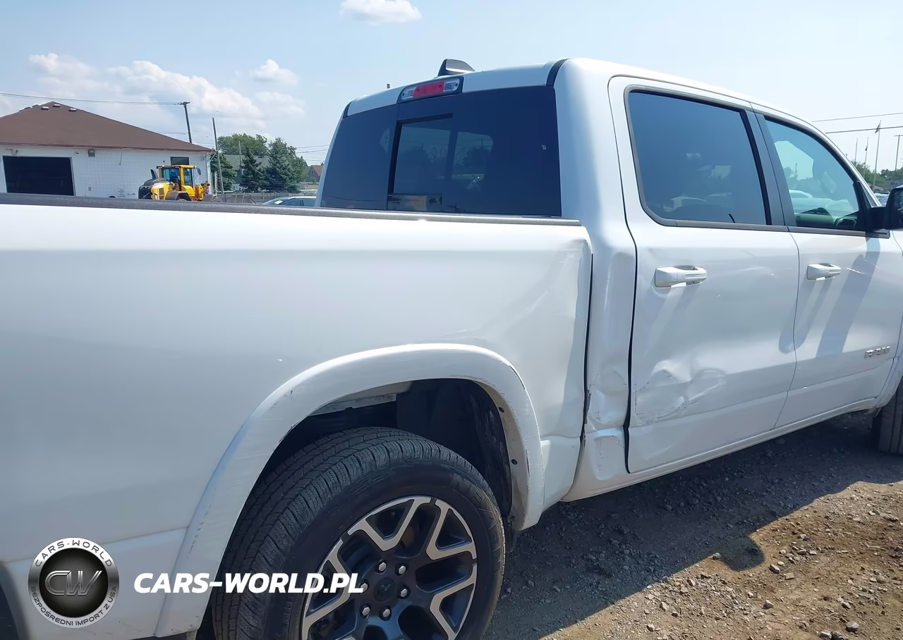 2026 Ram 1500 Laramie 4X4 5'7 Box VIN:1C6SRFJP6TN307233 - 17