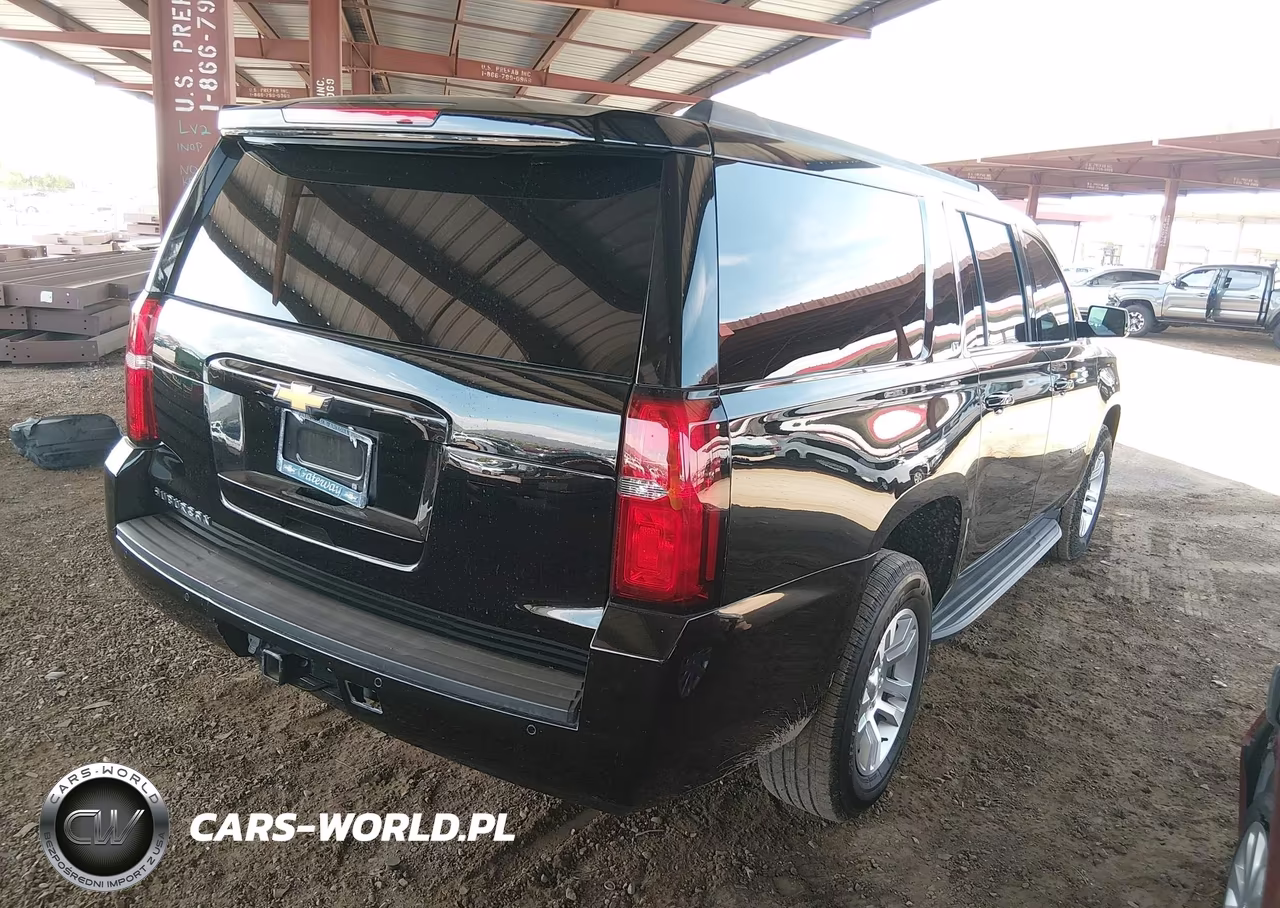 2019 Chevrolet Suburban Lt VIN:1GNSCHKC0KR129402 - 4