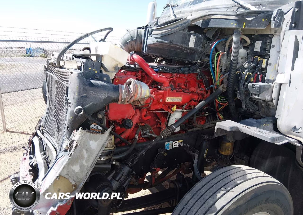 2015 Kenworth Construction T680 VIN:1XKYD49XXFJ442693 - 9