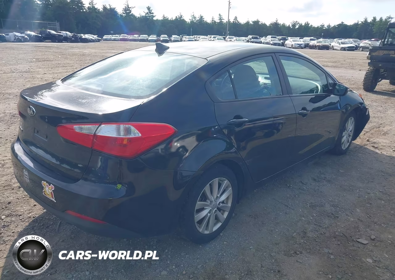 2015 Kia Forte Lx VIN:KNAFX4A61F5400013 - 4