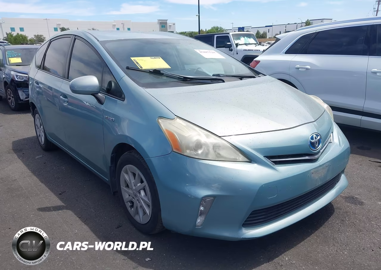 2014 Toyota Prius V Three – zdjęcie 1 z 18