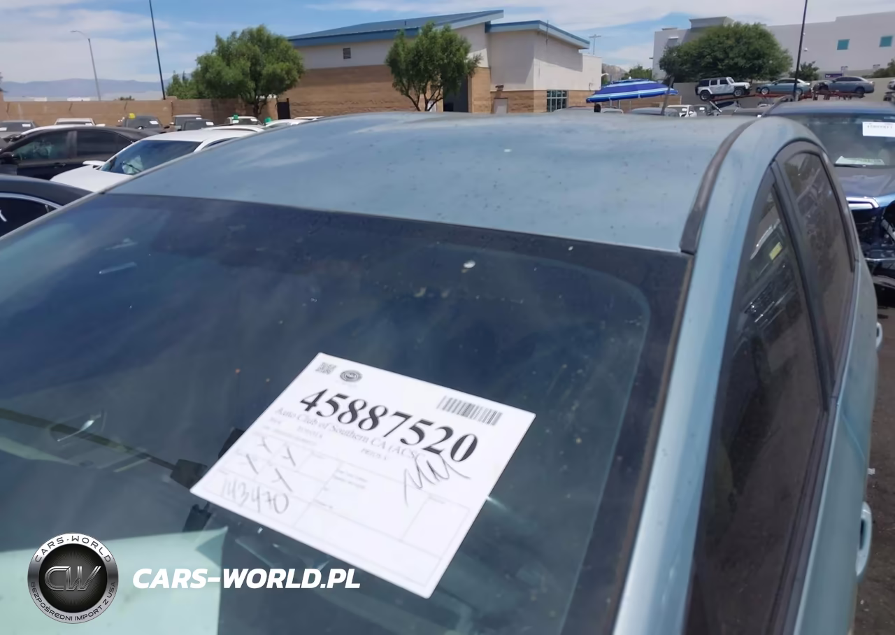 2014 Toyota Prius V Three VIN:JTDZN3EU2EJ009225 - 17