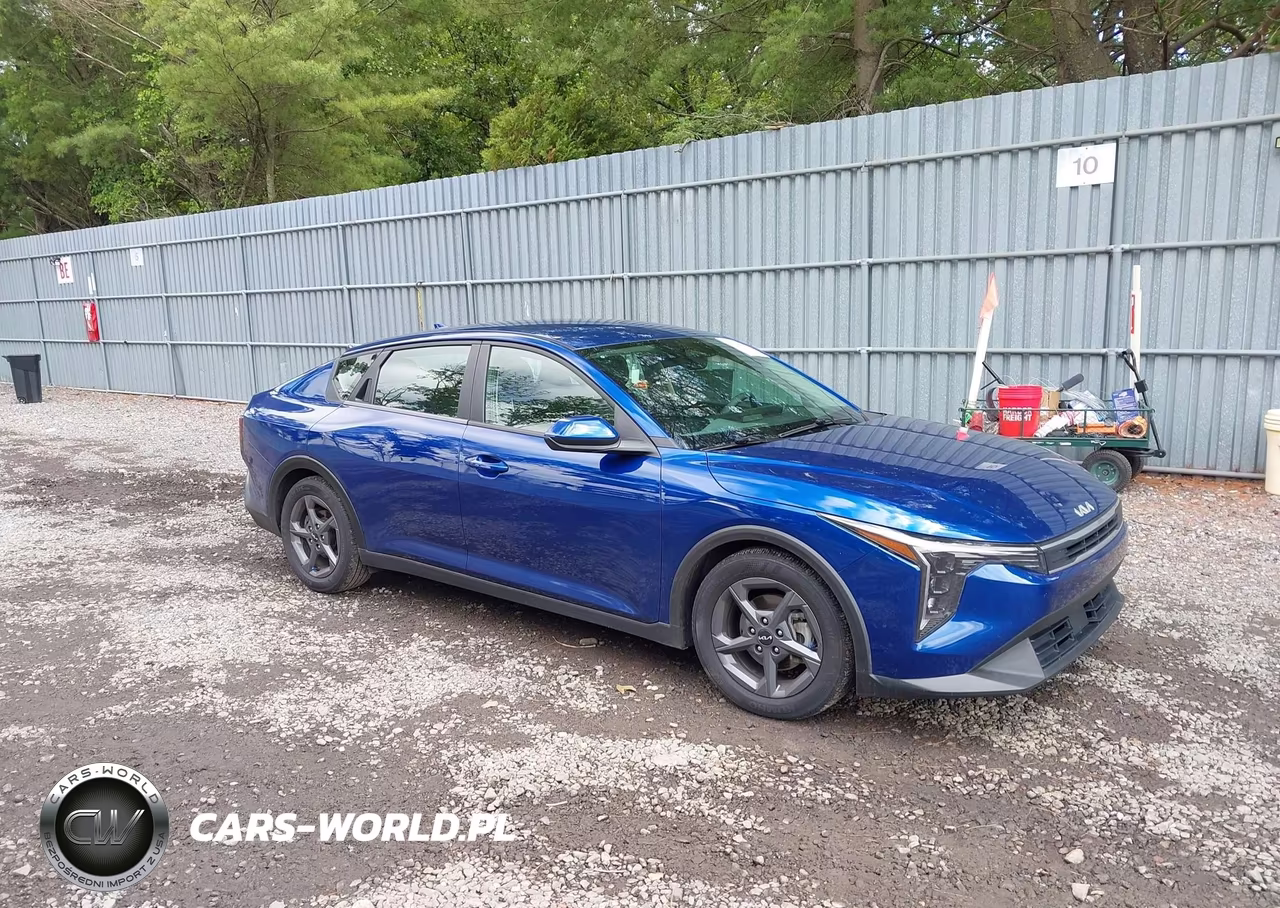 2025 Kia K4 Lxs VIN:3KPFT4DE3SE127009 - 1