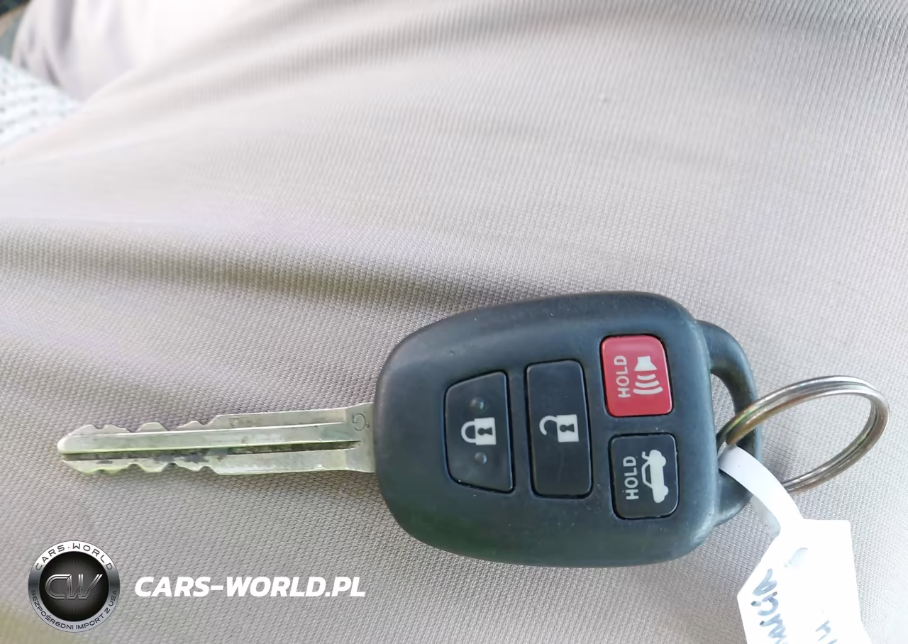 2014 Toyota Camry Le VIN:4T4BF1FK9ER369429 - 11